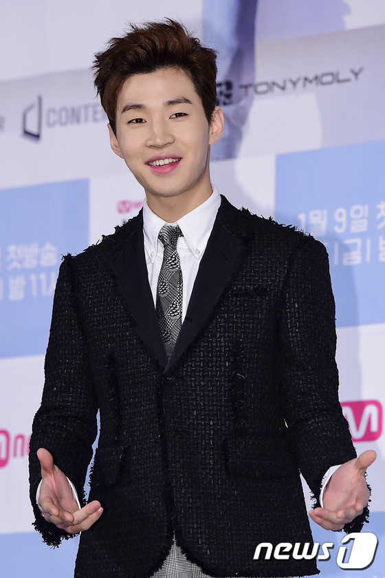 super junior Henry首次挑战音乐电视剧  发布会大赞闵孝琳美貌（组图）