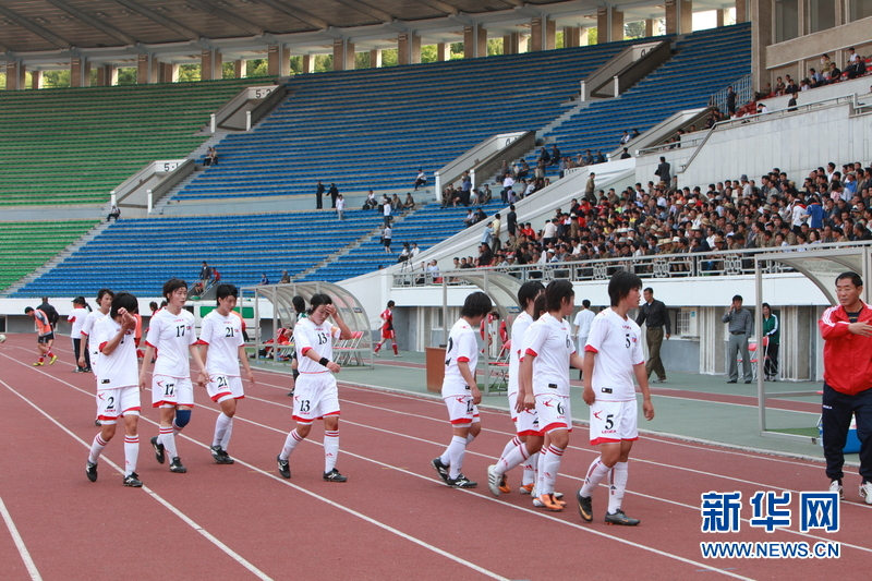 西方记者看不到的朝鲜：足球在朝鲜【高清组图】