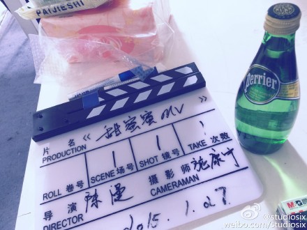 鹿晗《甜蜜蜜》MV花絮照公开 全素颜出镜引关注（组图）