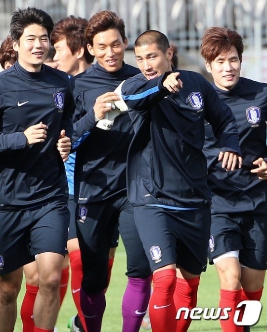 韩国队积极备战亚洲杯 将与澳大利亚队争冠【组图】