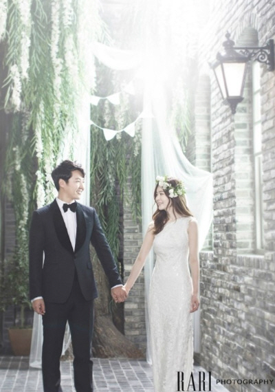 韩星尹相铉与Maybee婚纱照公开 浪漫唯美洋溢幸福感（组图）