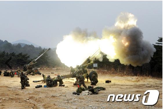 韩国陆军某女团举行射击训练 飒爽英姿霸气十足【组图】