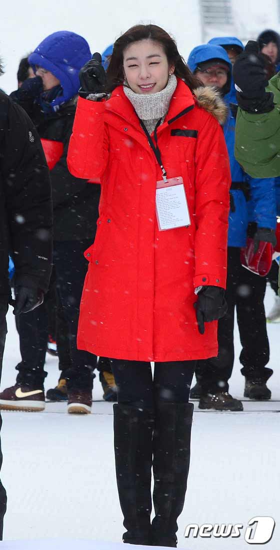 韩“花滑女王”金妍儿助阵平昌冬奥会倒计时3年G-3活动【组图】