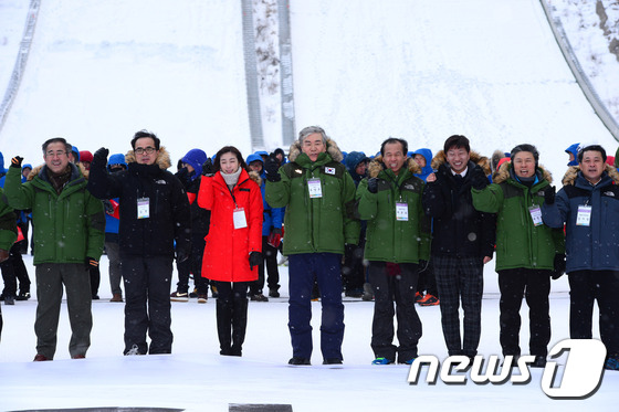 韩“花滑女王”金妍儿助阵平昌冬奥会倒计时3年G-3活动【组图】
