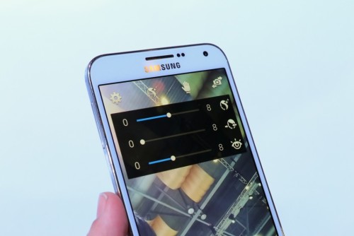 三星GALAXY E7发布：定位中端市场【组图】