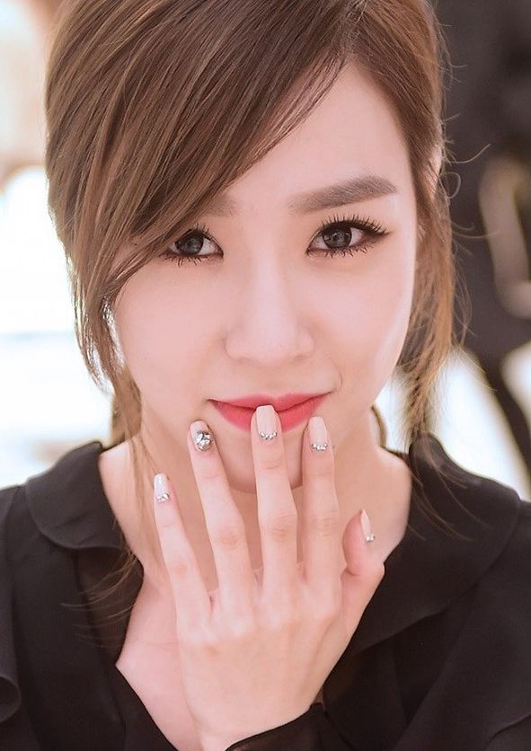 少女时代Tiffany现身纽约时装周 可爱性感展多面魅力【组图】