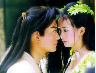 郑爽井柏然一吻定情 盘点中日韩经典荧幕情侣(组图）