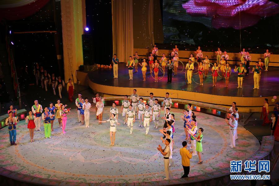 朝鲜庆祝“三八”国际劳动妇女节（高清组图）