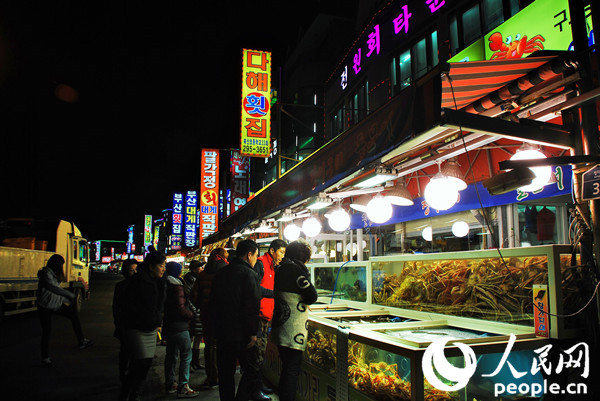 韩国东海岸诱人的冬季美味：竹蟹与秋刀鱼干【组图】