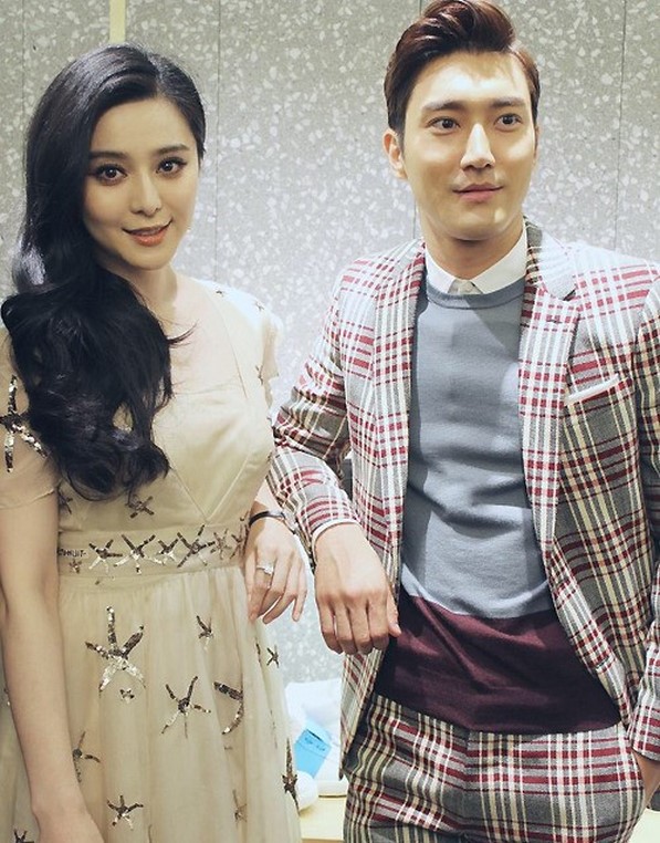 EXO全智贤李冰冰少女时代成龙 中韩明星罕见合照盘点（组图）