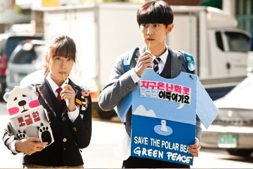 EXO灿烈荧屏处女作牵手文佳煐 演绎青涩恋人（组图）