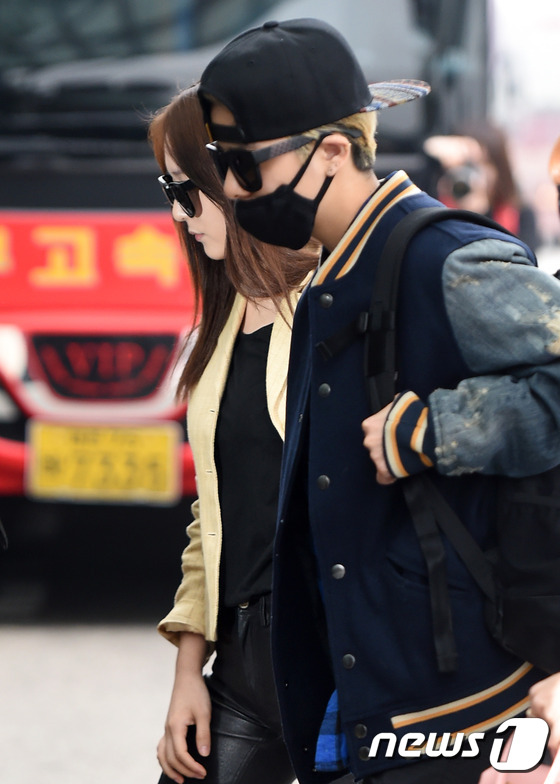 F(X)Amber郑秀晶Luna现身机场 三人三色展现高冷魅力（组图）