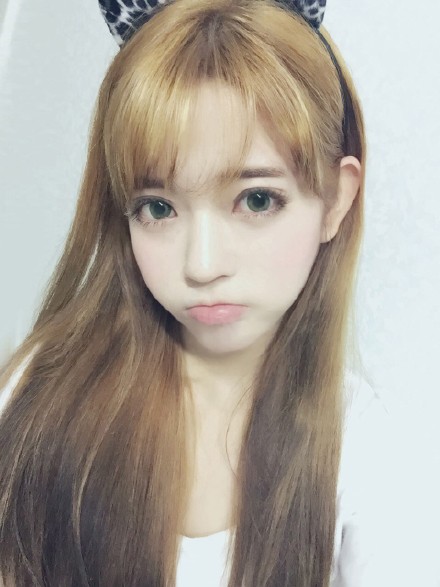 韩国女孩Yurisa颜值逆天  清新妩媚呆萌美照全盘点【组图】