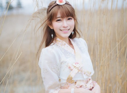 韩国女孩Yurisa颜值逆天  清新妩媚呆萌美照全盘点【组图】