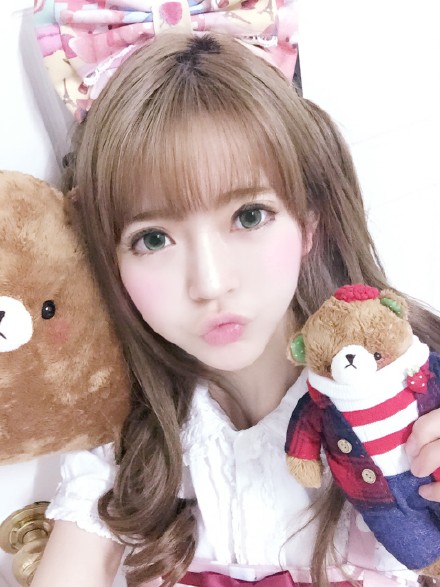 韩国女孩Yurisa颜值逆天  清新妩媚呆萌美照全盘点【组图】
