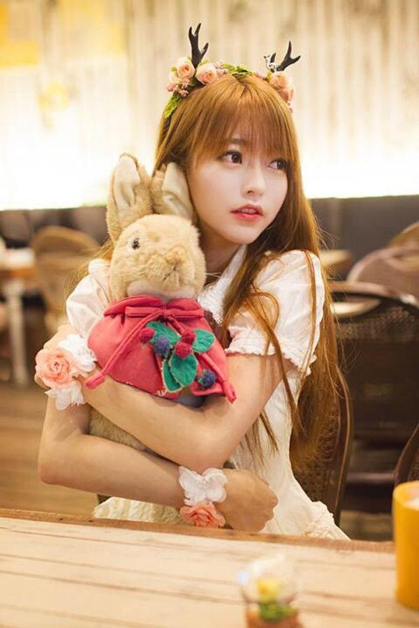韩国女孩Yurisa颜值逆天  清新妩媚呆萌美照全盘点【组图】