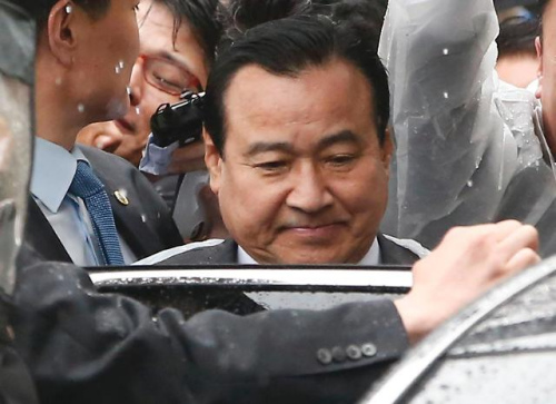 资料图片：韩国总理李完九被指涉嫌韩国“资源外交贪腐案”。