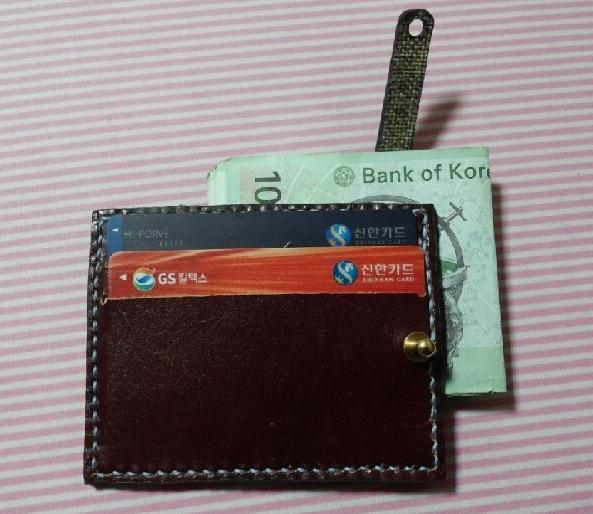 透视韩国人的钱包：现金7.7万韩元 2张信用卡【组图】