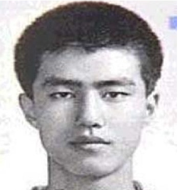 金秀贤李敏镐丁一宇罕见毕业照 一眼看出整容的明星脸【组图】
