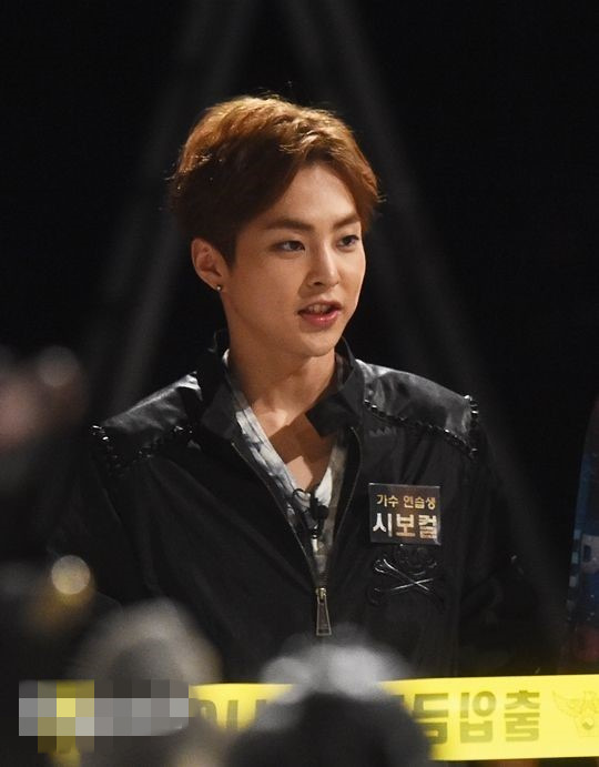 EXO xiumin综艺首秀 现场变身呆萌“吃货”【组图】