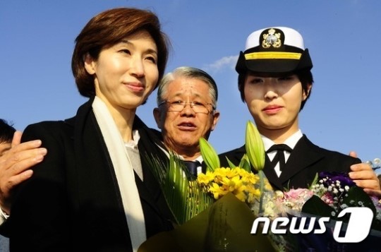 韩SK集团会长次女被派亚丁湾 系财阀子女首位军官（图）