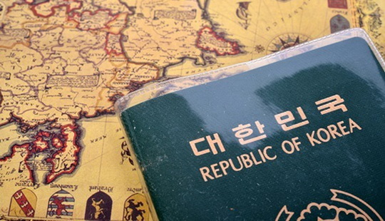 韩国晒护照“含金量”：护照自由度全球第二