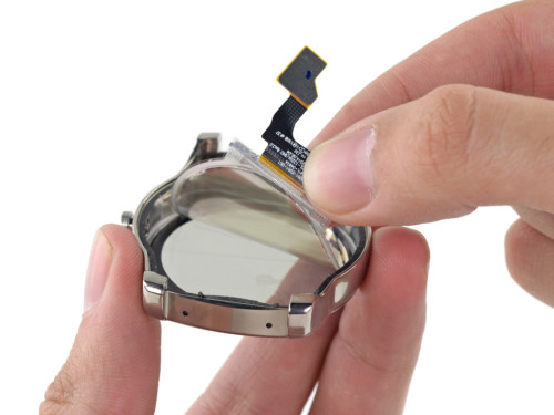 LG Watch Urbane智能手表拆解：电池易更换（组图）
