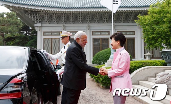 朴槿惠同印度总理莫迪举行首脑会谈【组图】