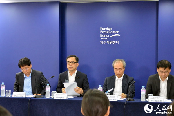 韩政府称MERS疫情尚在可控范围 已下令禁止隔离者出国