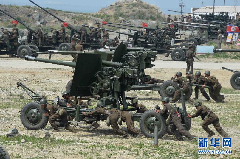 金正恩观看高射炮兵射击比赛（高清组图） 