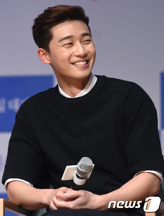 韩孝珠优雅迷人李东旭金发抢镜  《Beauty Inside》发布会大送福利【组图】