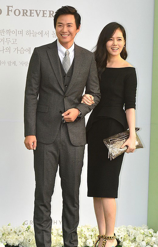 陈妍希刘亦菲恋情曝光 因戏结缘的中韩情侣盘点【组图】