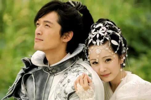 《跑男3》鹿晗变红衣美男子 中韩古装男神大盘点【组图】