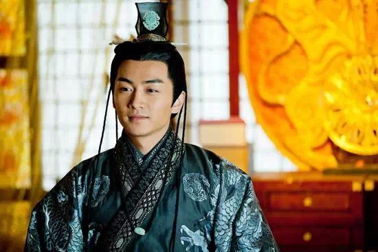 《跑男3》鹿晗变红衣美男子 中韩古装男神大盘点【组图】