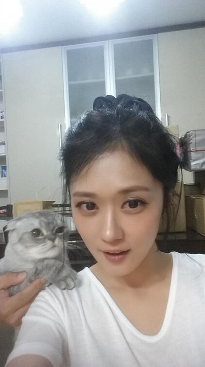 少女时代范冰冰IU杨幂AngelaBaby 中韩女星自拍照谁更美【组图】