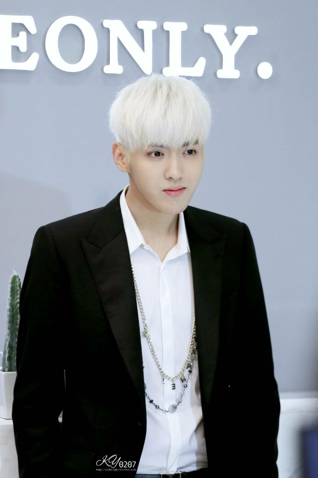 权志龙鹿晗吴亦凡exo世勋Kai 中韩明星彩虹发色帅翻天【组图】