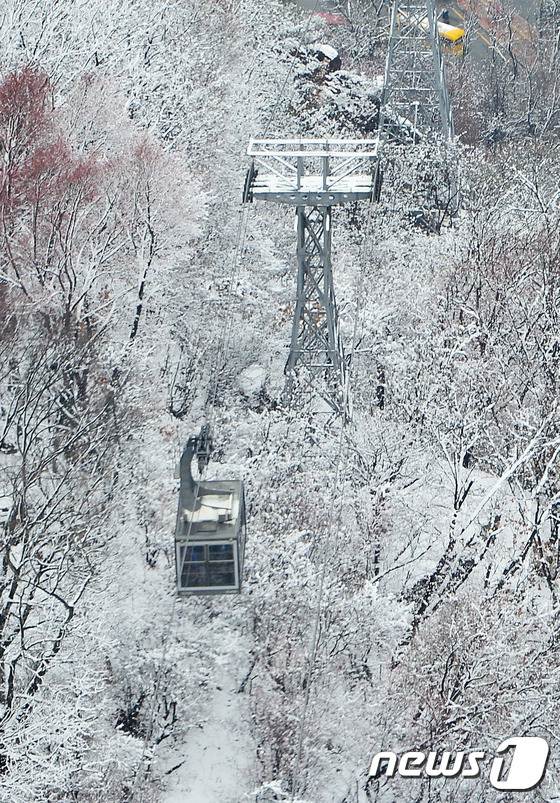 首尔普降大雪 韩国多地发布大雪警报【组图】