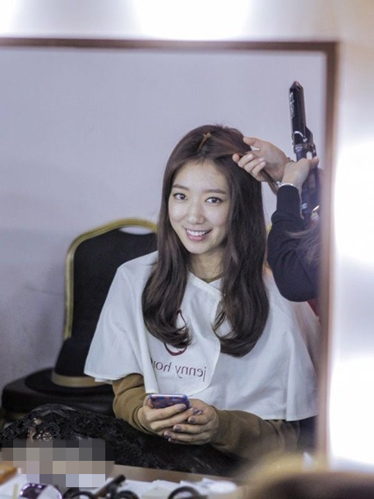 南柱赫惠利俞承豪允儿秀智 2015正当红的韩国90后“小鲜肉们”【组图】