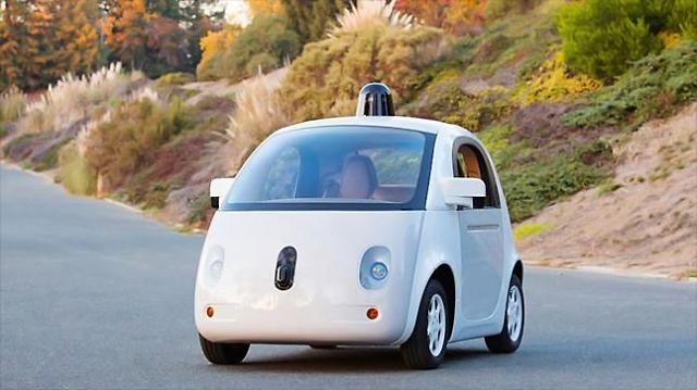 谷歌研发出的无人驾驶汽车[照片=网络图片]