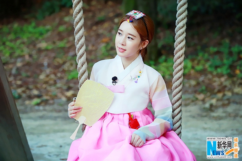 《一起出发》韩国之旅收官 蒋欣刘仁娜上演韩国版“宫心计”（组图）