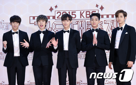 “KBS歌谣大祝祭”红毯汇总 exo少女时代郑容和Got7齐现身【组图】