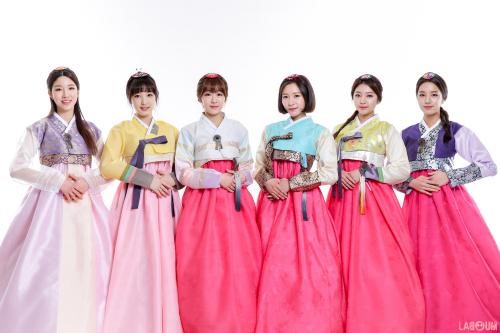 朴海镇领衔众韩星穿韩服拜年 送祝福超温馨【组图】