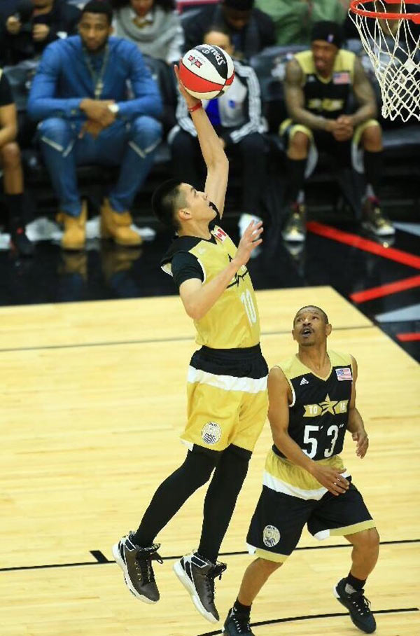 吴亦凡NBA名人赛首秀 搭档麦蒂贡献六分【组图】