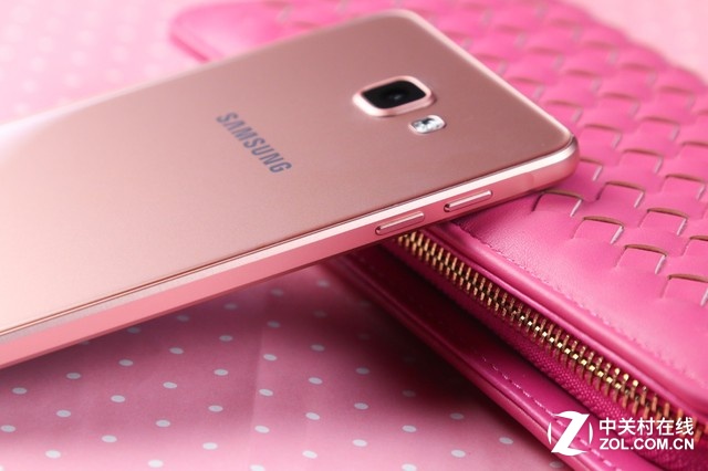 突破性外观设计 粉色三星Galaxy A9图赏【组图】