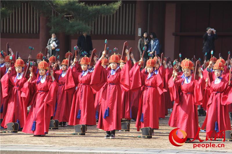 韩国成均馆举行春季祭孔仪式