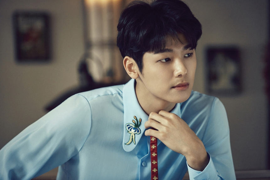 CNBlue新专辑《Blueming》单人宣传照 郑容和变身成熟贵公子【组图】
