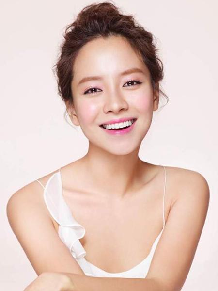 《我们相爱吧》素颜女神宋智孝魅力全解析  肌肤水嫩身材性感【组图】