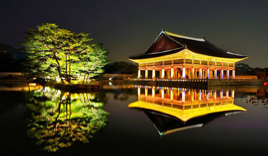 韩国景福宫和昌庆宫将开放夜间参观 穿韩服可