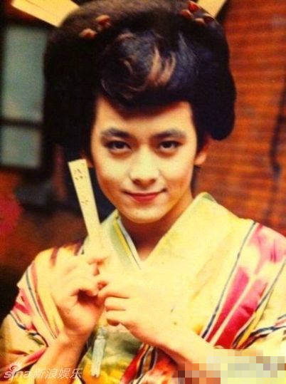 谁更美？权志龙李敏镐李光洙霍建华罗志祥 中韩男星女装扮相PK【组图】