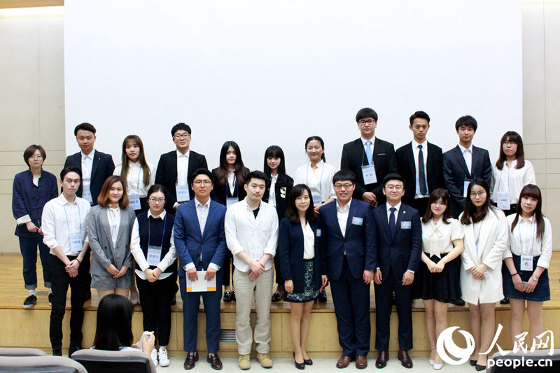 第一届在韩青年未来职业论坛成功举办

莘莘学子共讨未来之路